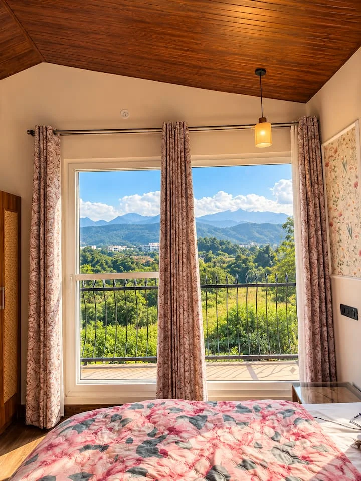 Musk Rose · First bedroom balcony and mountain view